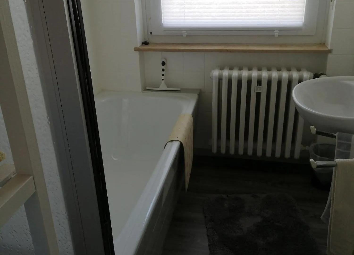 Ruhige Ferienwohnung Am Waldrand. Wildflecken