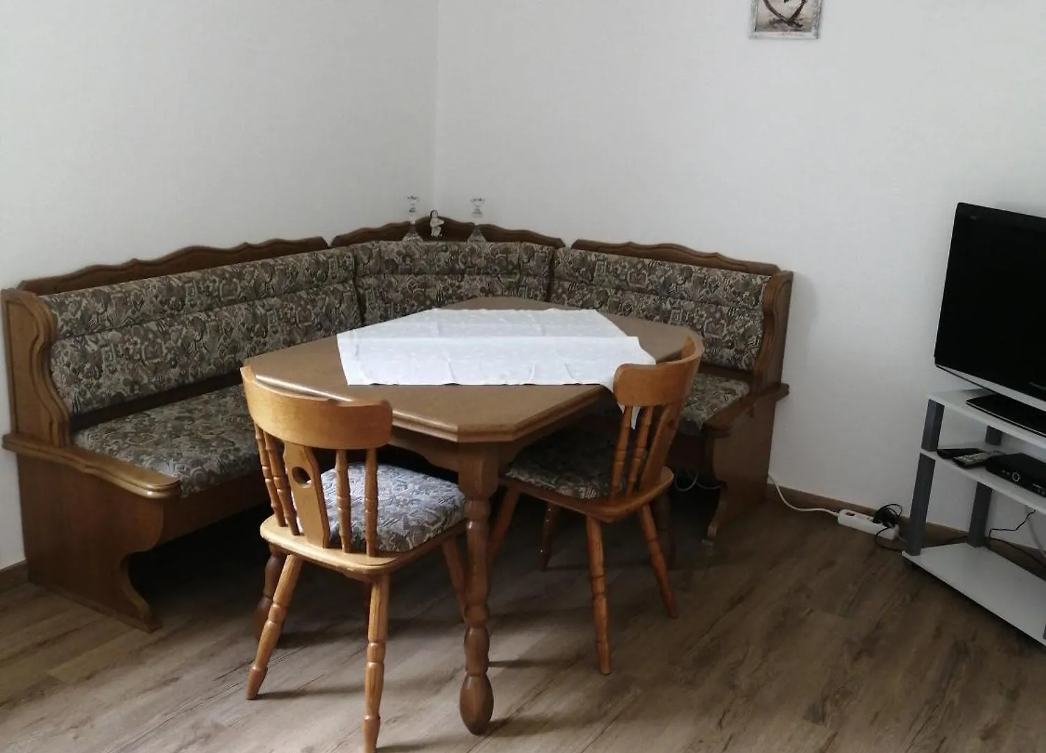 Ruhige Ferienwohnung Am Waldrand. Wildflecken Apartment